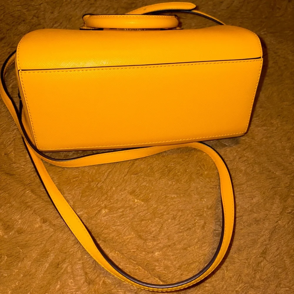 Kate Spade Bag - Picture 2 of 4